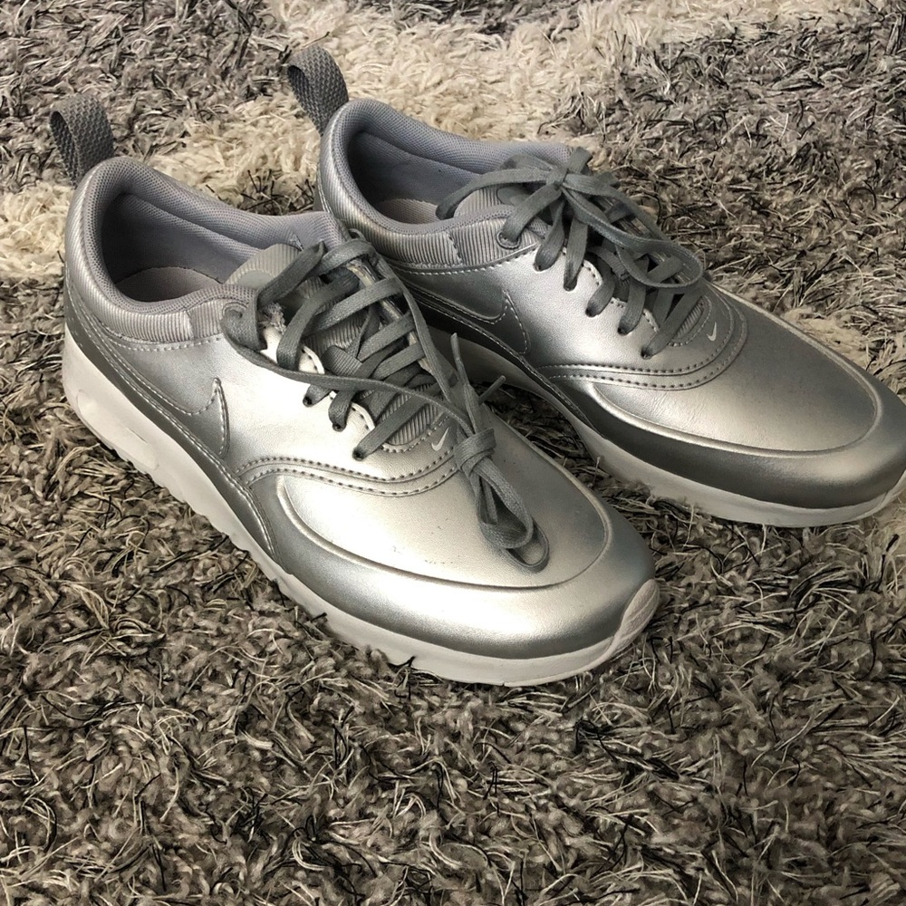 Metallic Nike Thea’s
